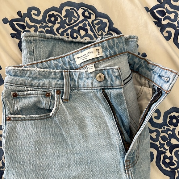 Abercrombie & Fitch High Rise The Vintage Flare Curve Love - Picture 7 of 8